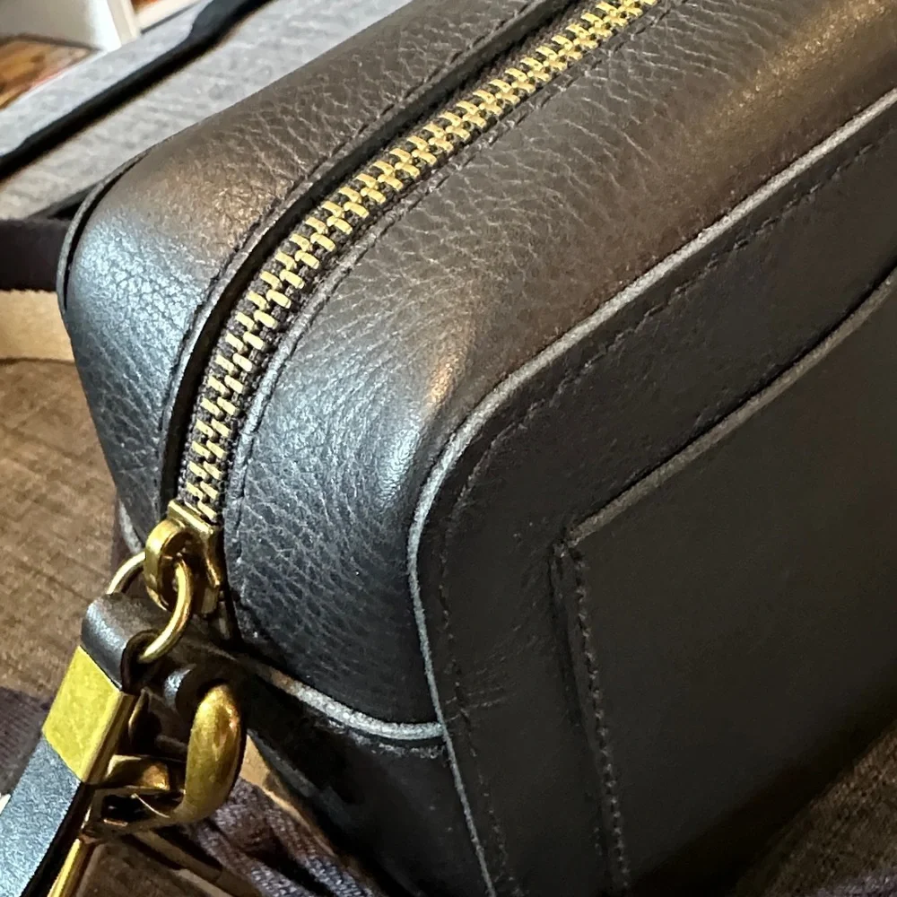 Madewell Transport Camera Bag - Picture 13 of 16